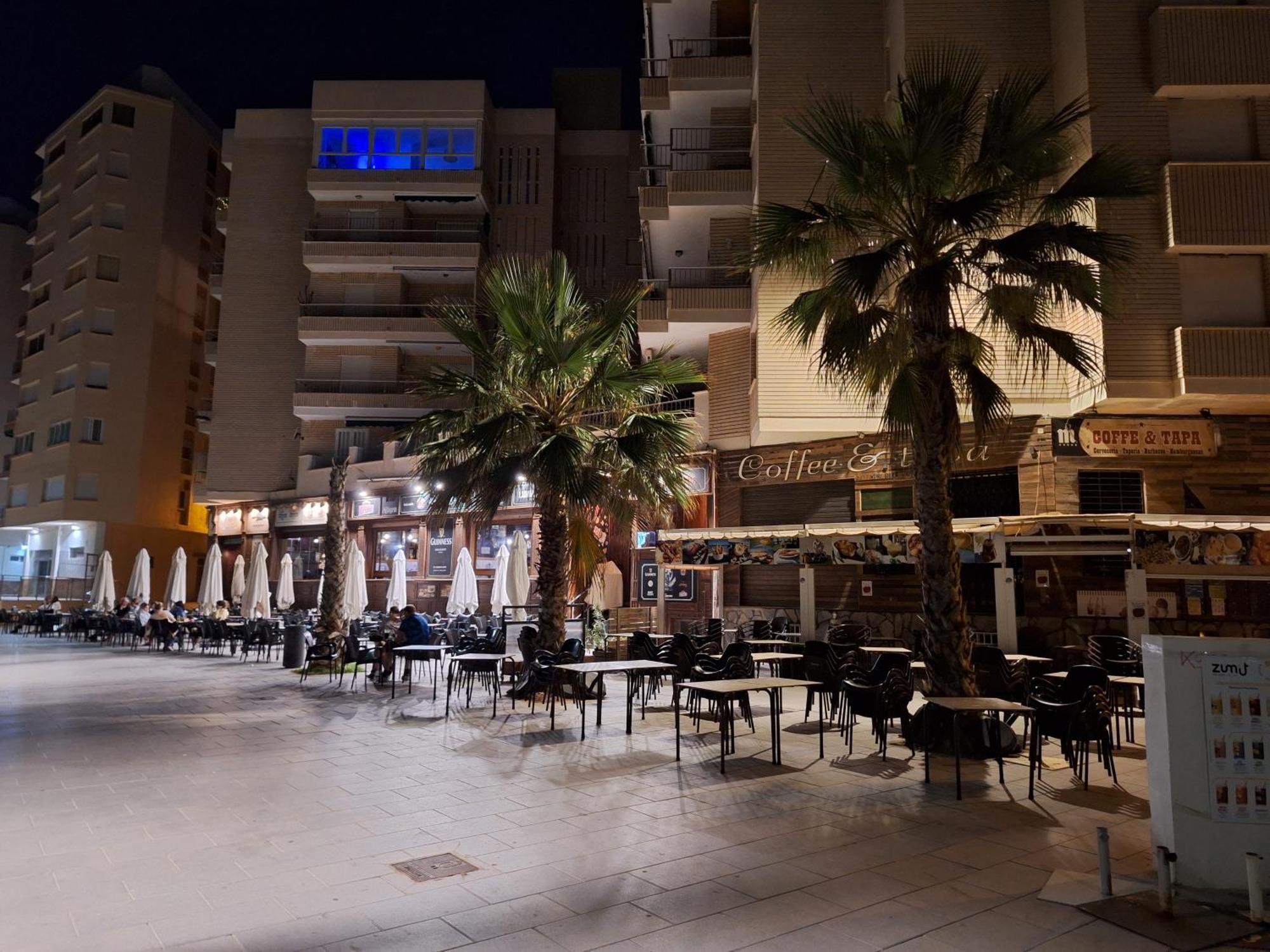 Apartamento 1A Linea Anri Торевиеха Екстериор снимка